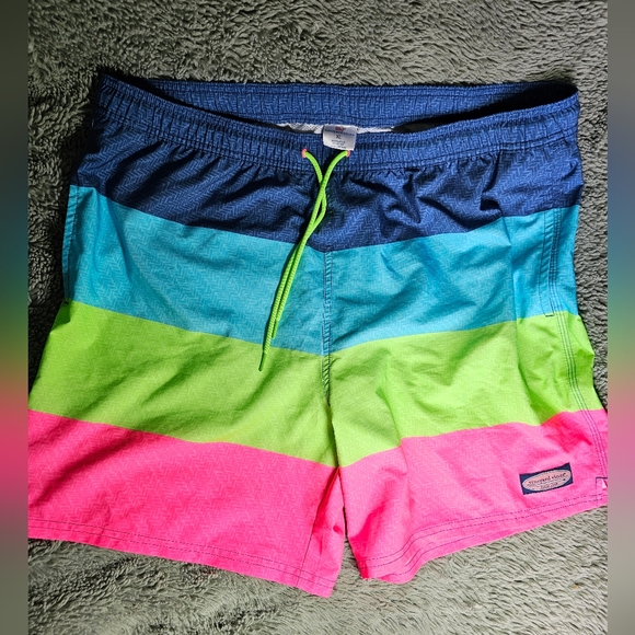 Vinyard Vines Board Shorts NWOT Men's size XL - Picture 1 of 3